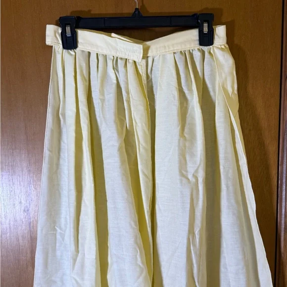 American Vintage Blue and Cream Floral Skirt Set with Apron - Picture 10 of 11